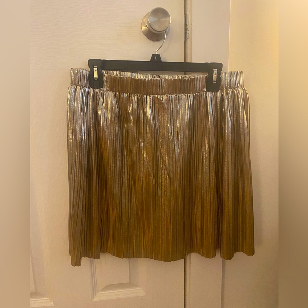 Chrome miniskirt NWT Size L Copper Key brand